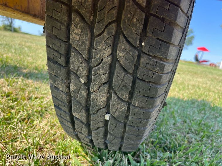 image for item LC9136 2000 reel trailer