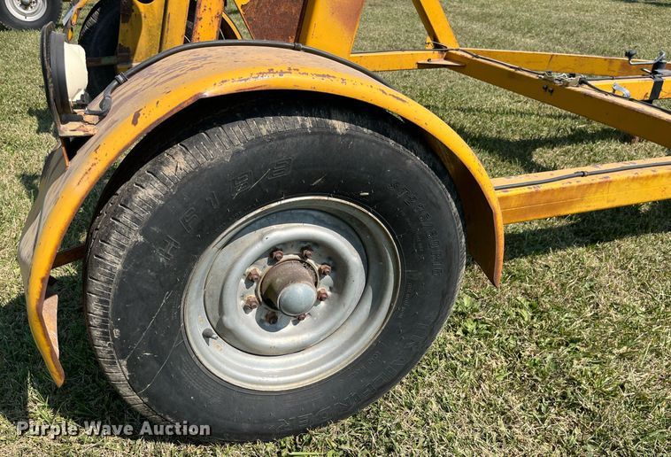 image for item LC9136 2000 reel trailer