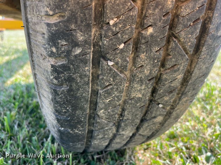 image for item LC9136 2000 reel trailer