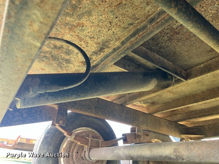 image for item LC9137 1999 Bri-Mar MFG Dump trailer