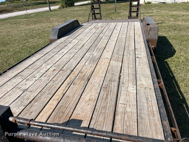 image for item LC9138 2014 Maxey equipment trailer