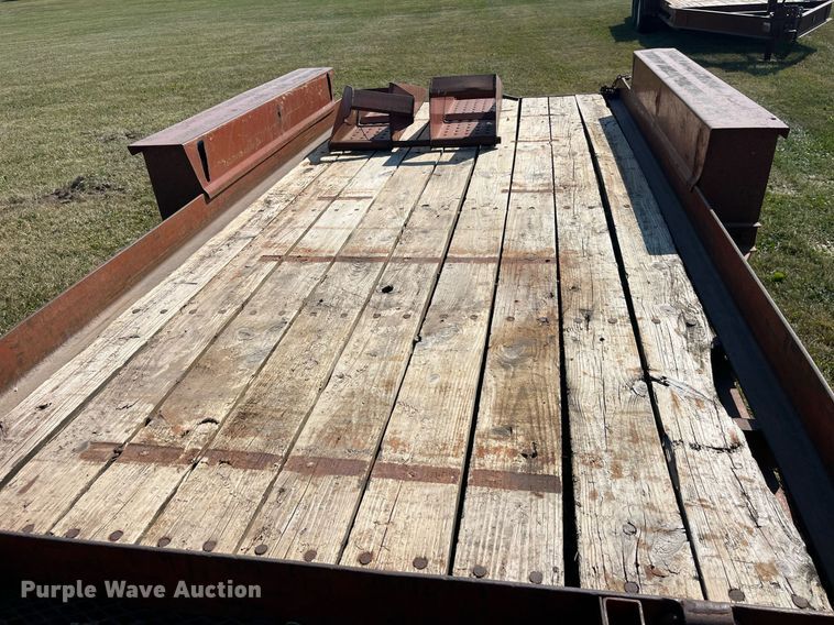 image for item LC9141 1988 Belshe equipment trailer