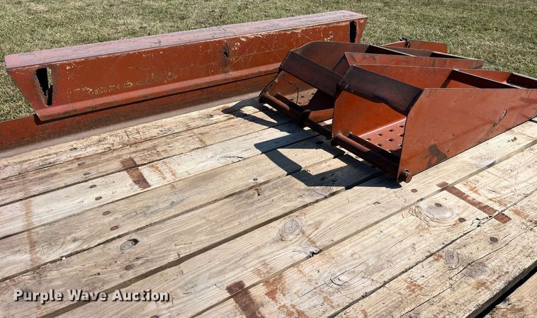 image for item LC9141 1988 Belshe equipment trailer