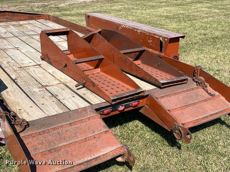 image for item LC9141 1988 Belshe equipment trailer