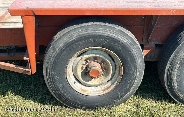 image for item LC9141 1988 Belshe equipment trailer