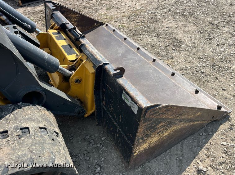 image for item LC9143 2019 John Deere 331G tracked skid steer loader