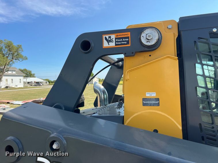 image for item LC9143 2019 John Deere 331G tracked skid steer loader