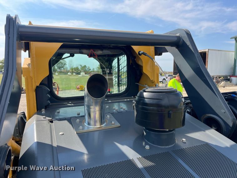 image for item LC9143 2019 John Deere 331G tracked skid steer loader