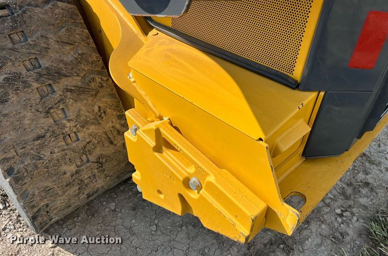 image for item LC9143 2019 John Deere 331G tracked skid steer loader