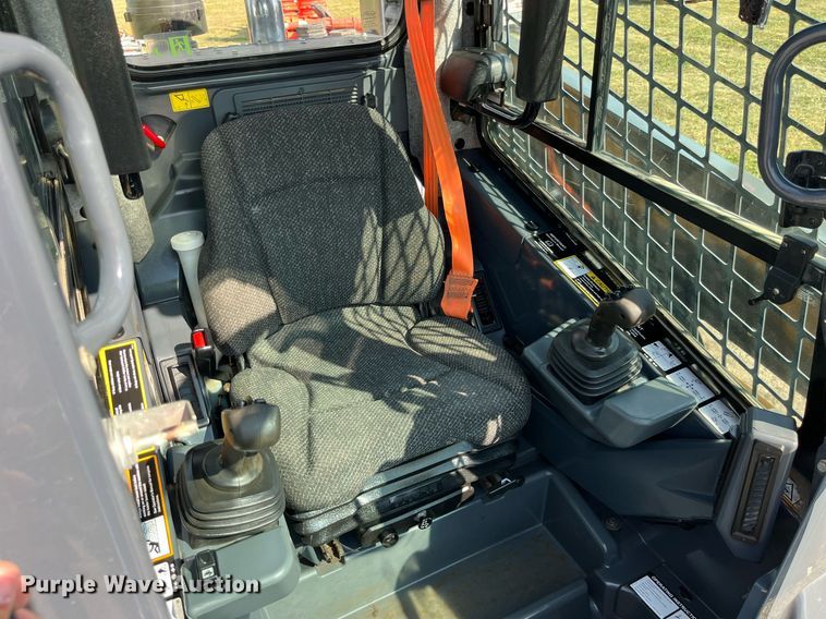 image for item LC9143 2019 John Deere 331G tracked skid steer loader