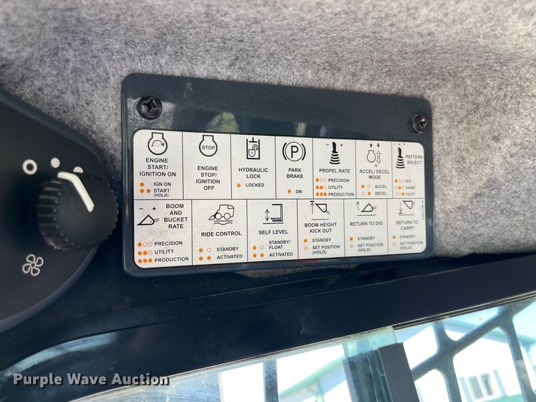 image for item LC9143 2019 John Deere 331G tracked skid steer loader