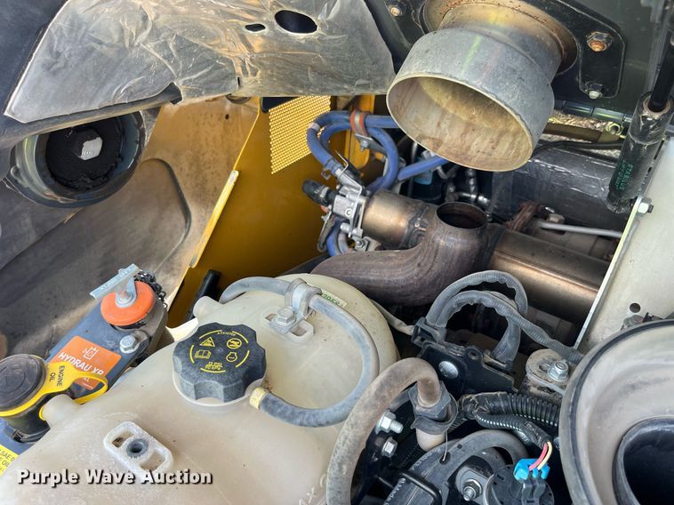 image for item LC9143 2019 John Deere 331G tracked skid steer loader