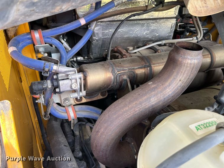 image for item LC9143 2019 John Deere 331G tracked skid steer loader