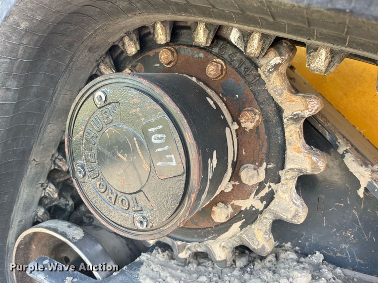 image for item LC9143 2019 John Deere 331G tracked skid steer loader