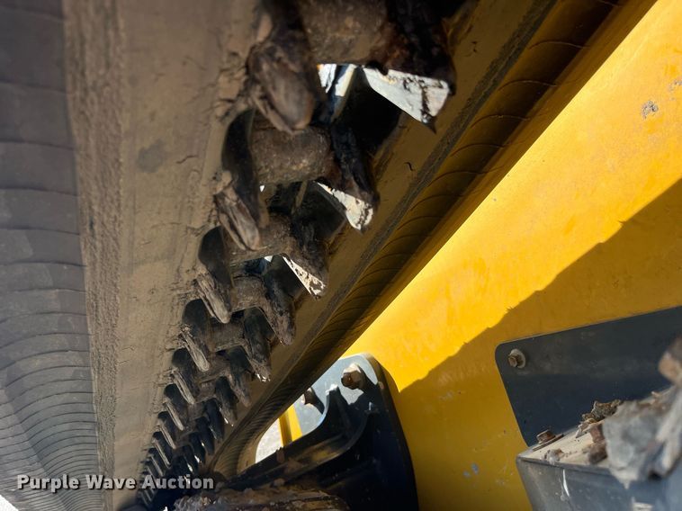 image for item LC9143 2019 John Deere 331G tracked skid steer loader