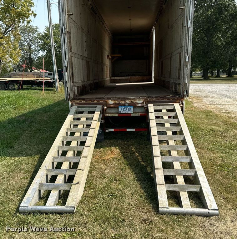 image for item LC9144 1989 Kentucky FVC dry van trailer