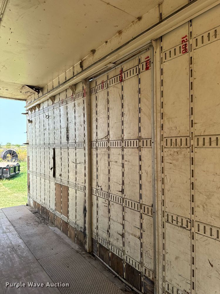 image for item LC9144 1989 Kentucky FVC dry van trailer