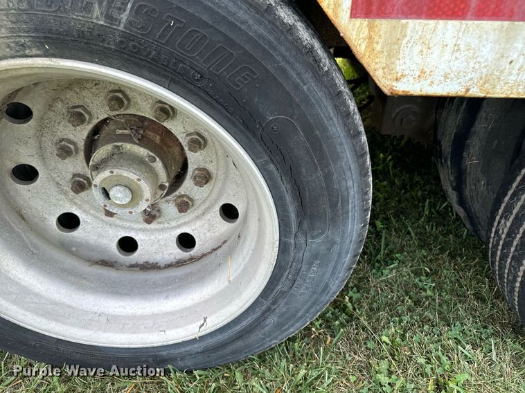 image for item LC9144 1989 Kentucky FVC dry van trailer