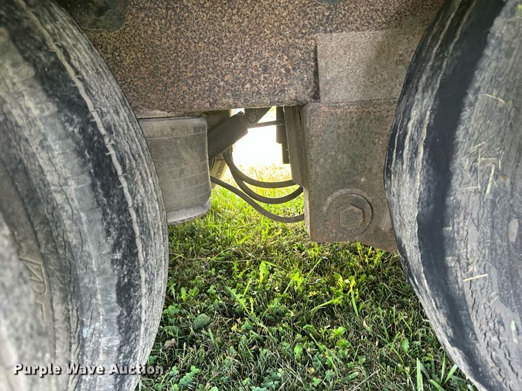 image for item LC9144 1989 Kentucky FVC dry van trailer