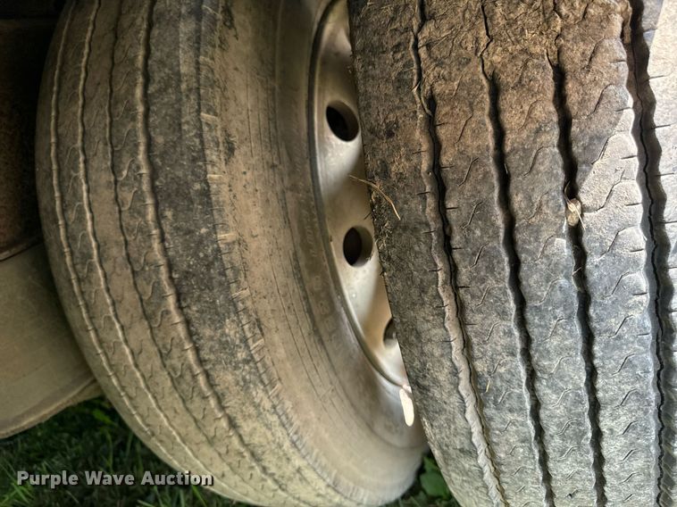 image for item LC9144 1989 Kentucky FVC dry van trailer