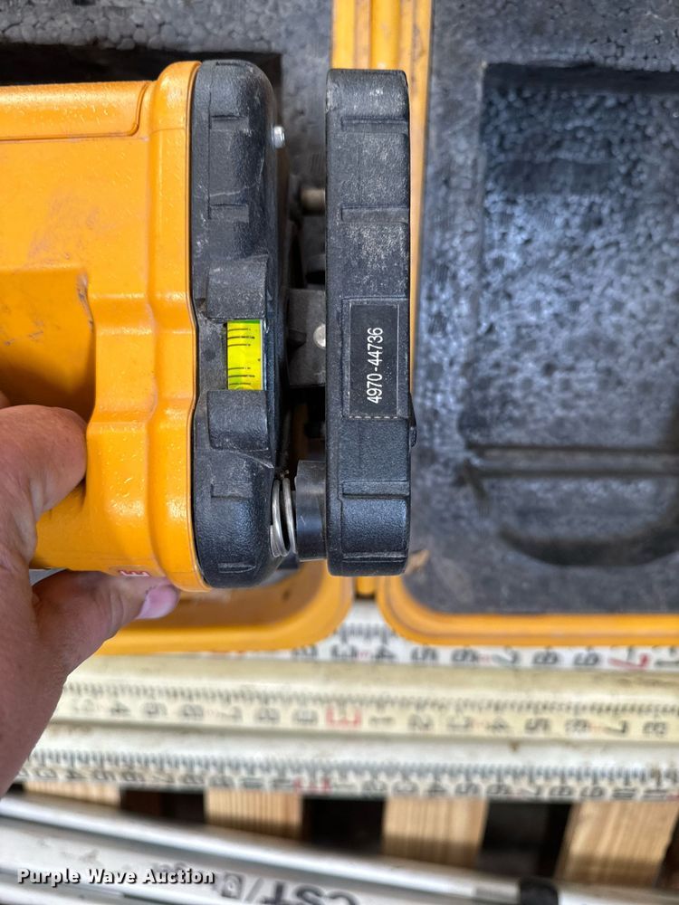 image for item LC9145 2001 Laser Alignment LB-10 laser beacon system