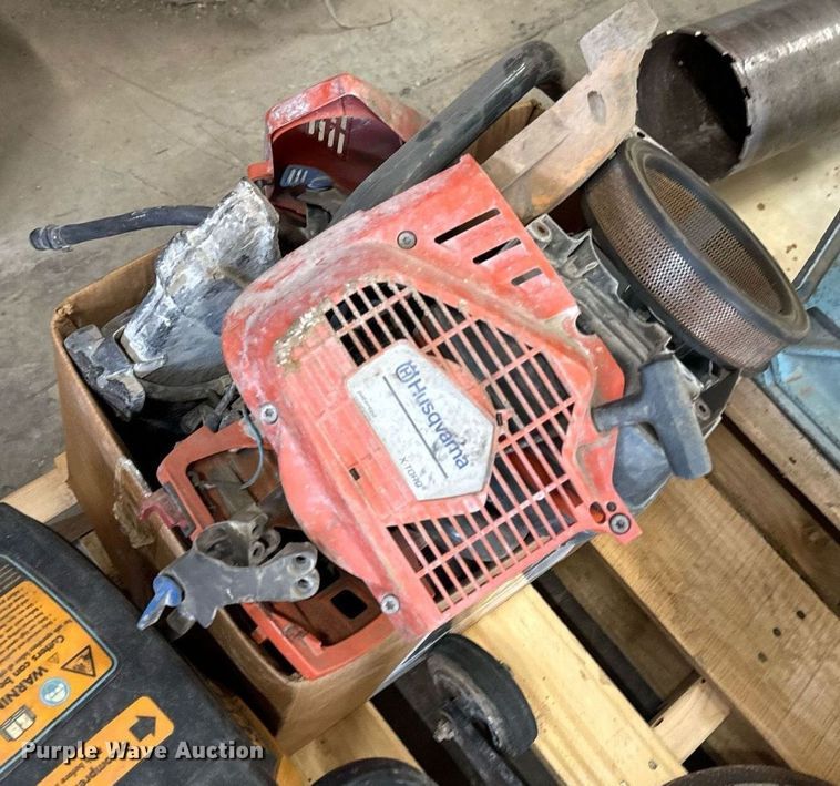 image for item LC9147 Concrete saws