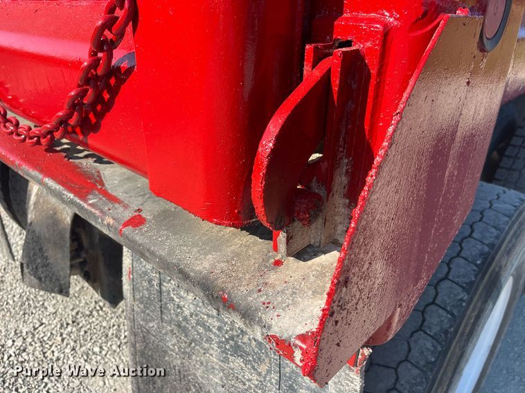 image for item LC9169 1997 Ford LT9000 dump truck