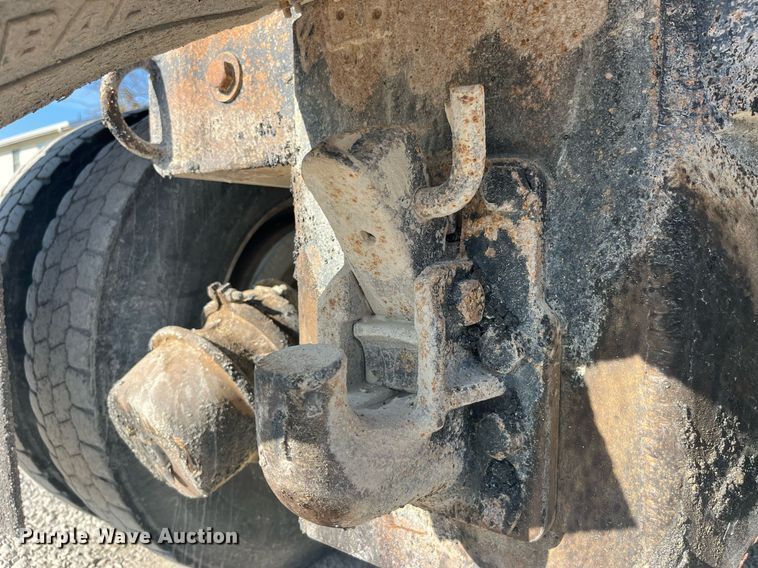 image for item LC9169 1997 Ford LT9000 dump truck