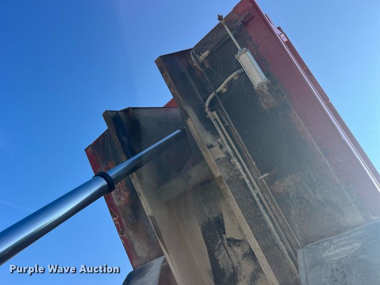 image for item LC9169 1997 Ford LT9000 dump truck