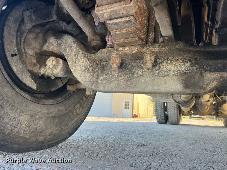 image for item LC9169 1997 Ford LT9000 dump truck