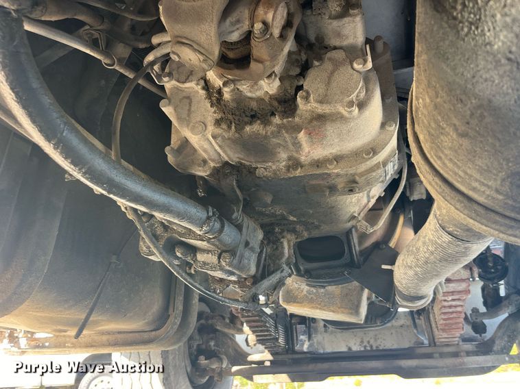 image for item LC9169 1997 Ford LT9000 dump truck