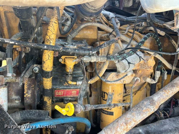 image for item LC9169 1997 Ford LT9000 dump truck