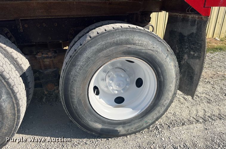 image for item LC9169 1997 Ford LT9000 dump truck