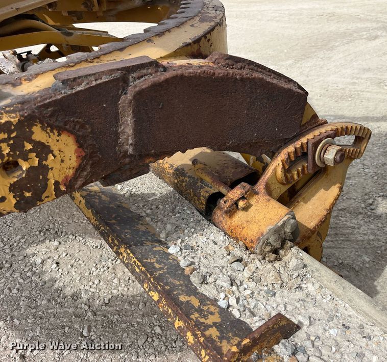 image for item LC9172 Caterpillar  112 rigid frame motor grader