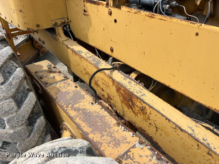 image for item LC9172 Caterpillar  112 rigid frame motor grader