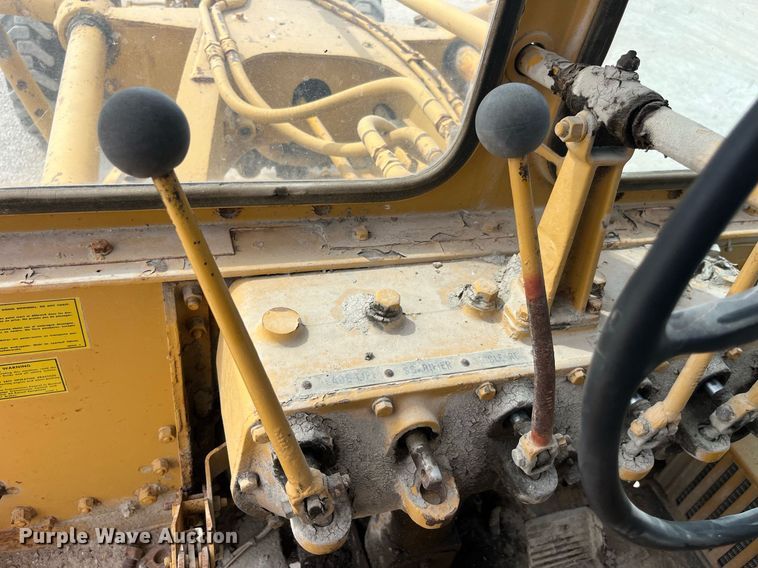 image for item LC9172 Caterpillar  112 rigid frame motor grader