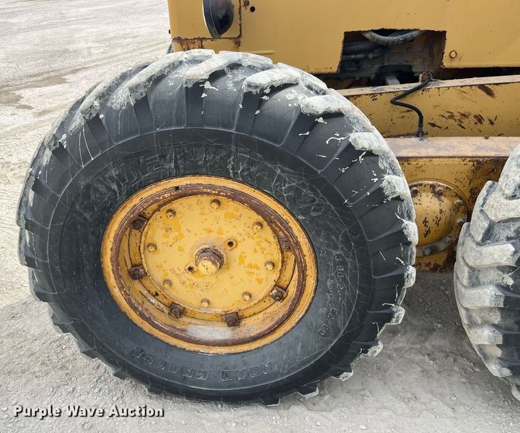 image for item LC9172 Caterpillar  112 rigid frame motor grader