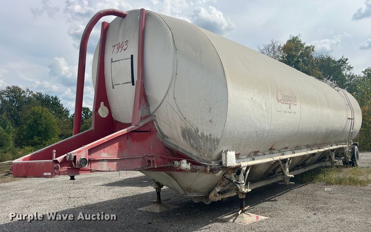 image for item LC9183 Butler tank trailer