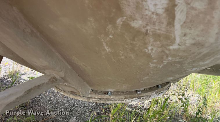 image for item LC9183 Butler tank trailer