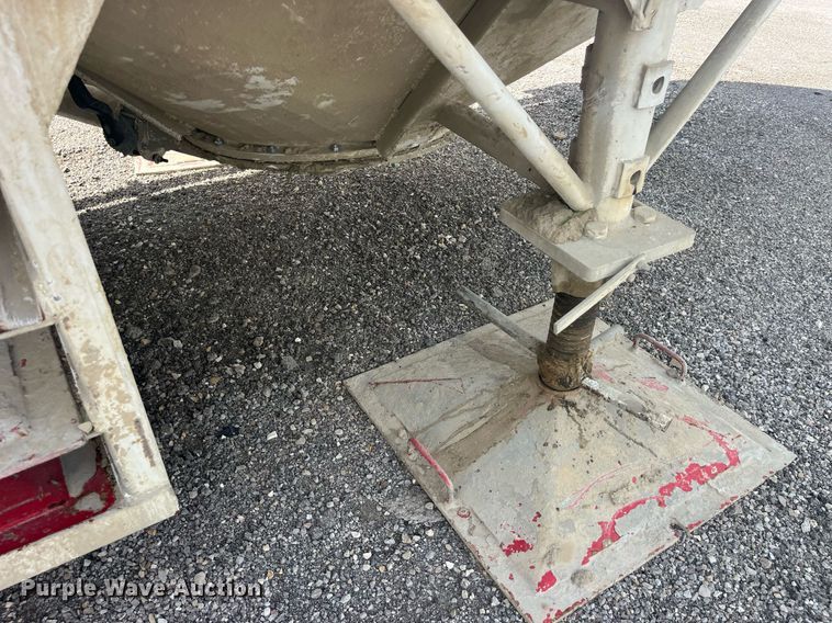 image for item LC9183 Butler tank trailer