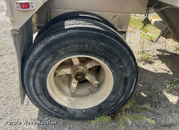 image for item LC9183 Butler tank trailer