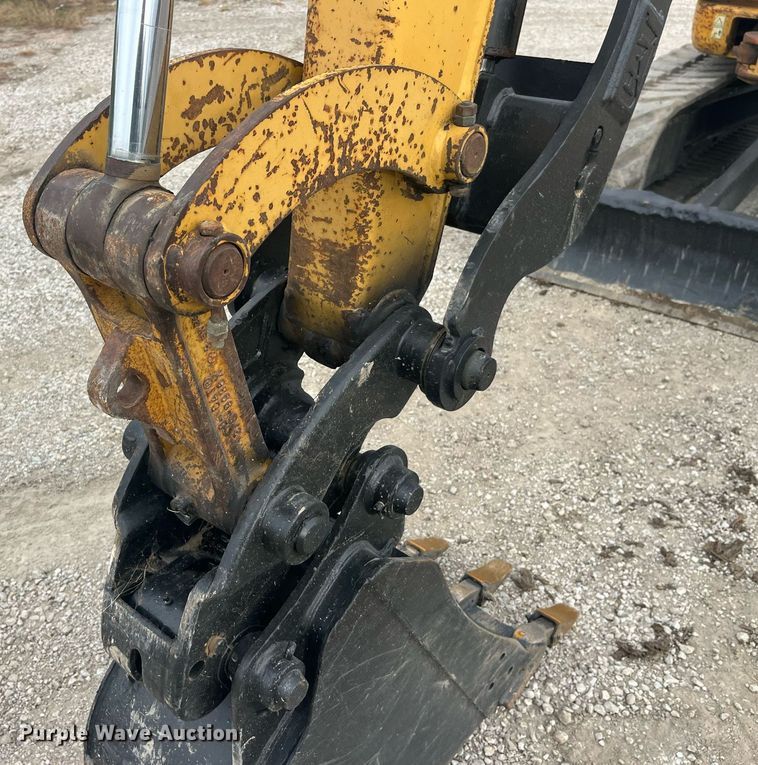 image for item LC9222 2006 Caterpillar  304C CR mini excavator