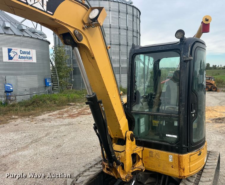 image for item LC9222 2006 Caterpillar  304C CR mini excavator