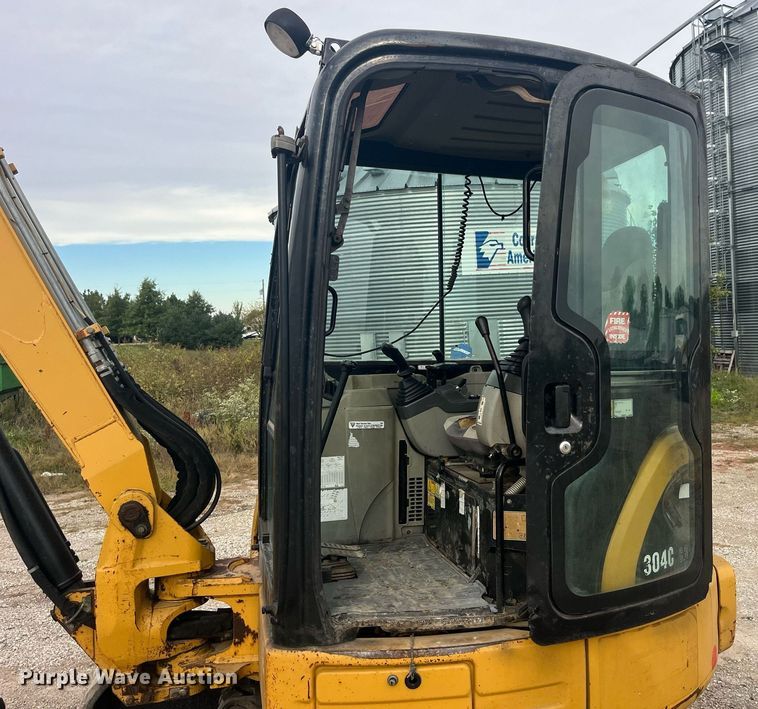 image for item LC9222 2006 Caterpillar  304C CR mini excavator