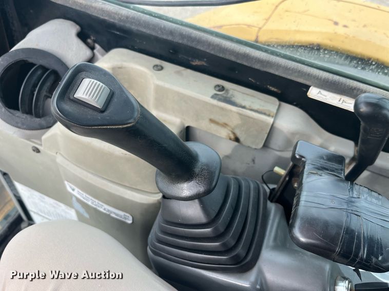 image for item LC9222 2006 Caterpillar  304C CR mini excavator