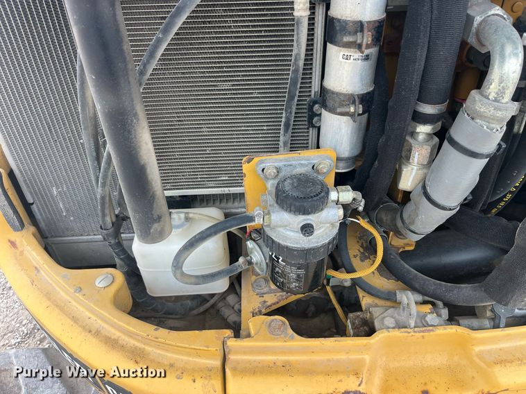 image for item LC9222 2006 Caterpillar  304C CR mini excavator