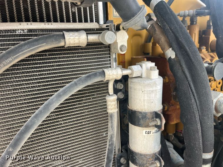 image for item LC9222 2006 Caterpillar  304C CR mini excavator