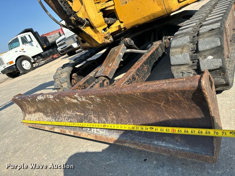 image for item MV9108 2010 Caterpillar  303.5C CR mini excavator