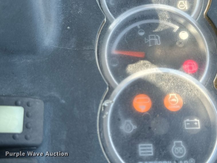 image for item MV9108 2010 Caterpillar  303.5C CR mini excavator