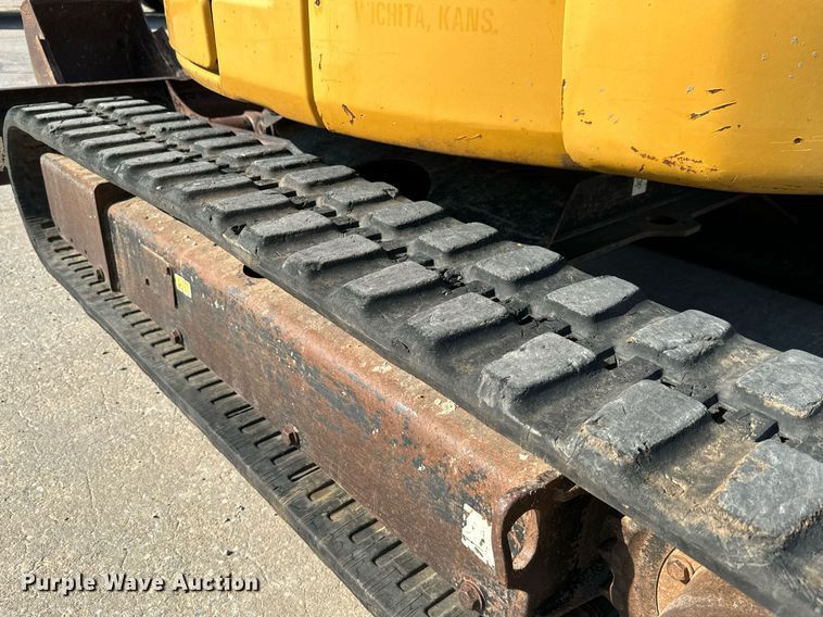 image for item MV9108 2010 Caterpillar  303.5C CR mini excavator